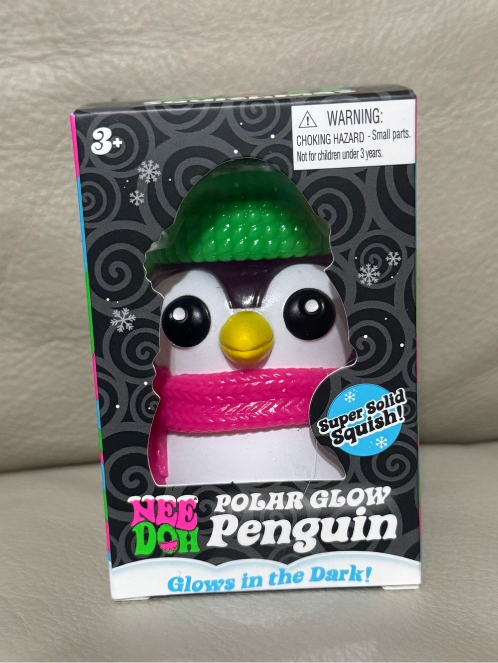 NEW NeeDoh Polar Glow Penguin Purple w/ Green Hat Super Solid Squishy Christmas